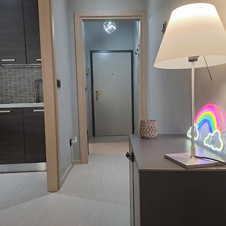 Appartamento Nel Cuore Di Parma - Laterale Via Farini Exterior foto